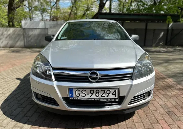 Opel Astra cena 7600 przebieg: 195002, rok produkcji 2004 z Gdańsk małe 29